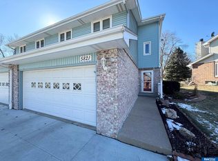 5821 Locust St, Lincoln, NE 68516