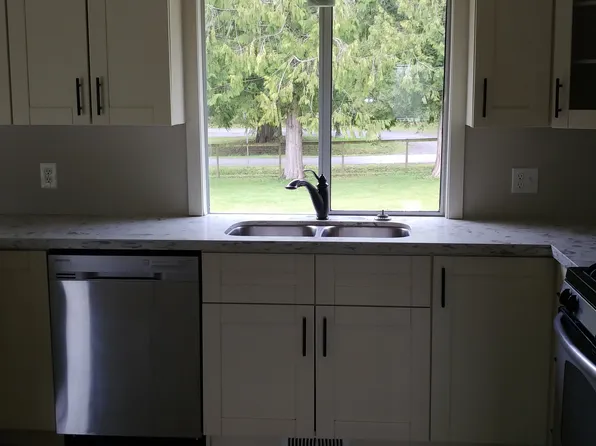 27102 106th Ave #1, Maple Ridge, BC V2W 1Y6