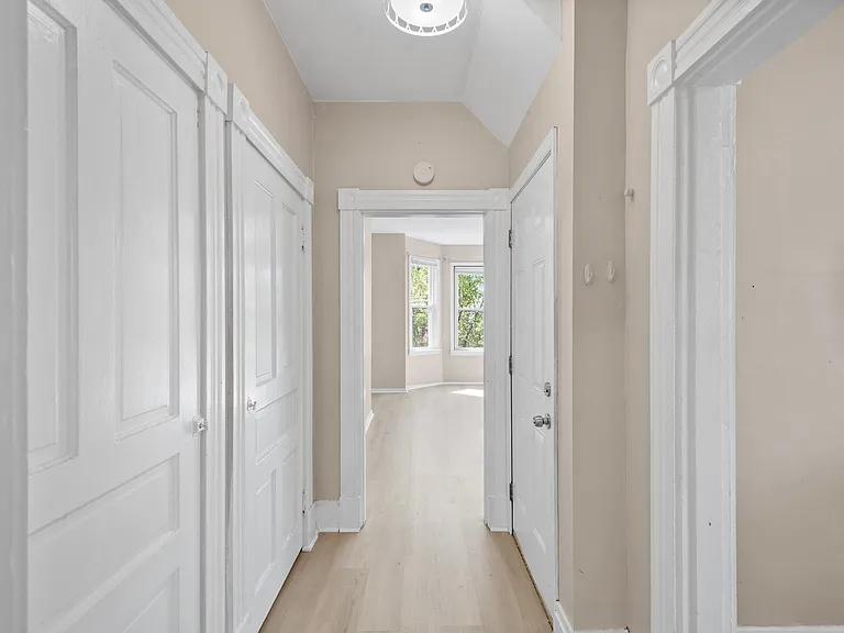510 Dawson Ave — Photo 7