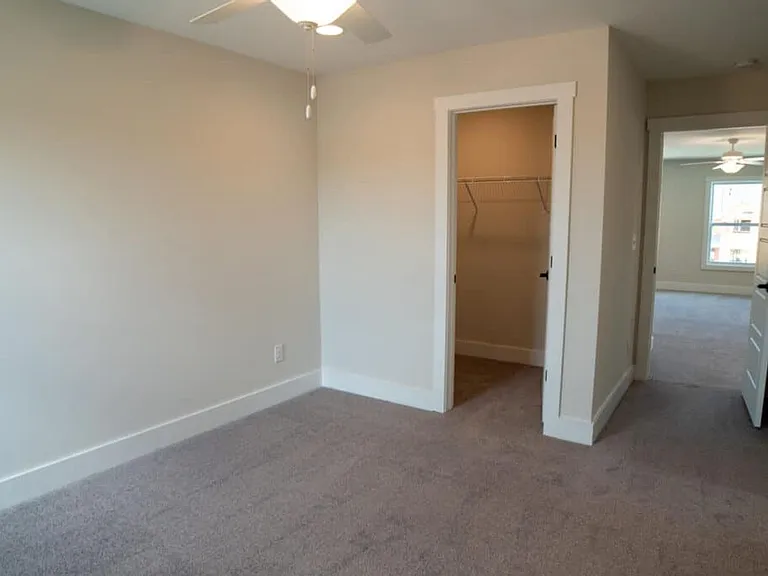 650 Melville Dr — Photo 37