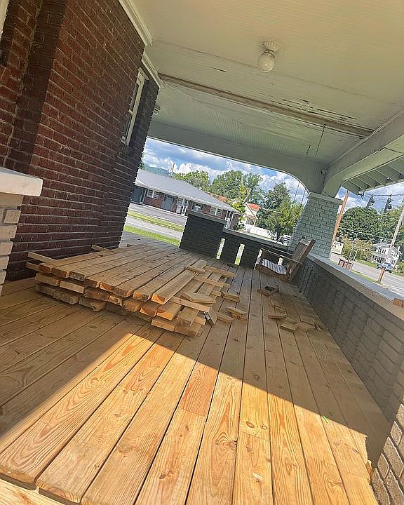 1st image of 3001 W Cumberland Ave