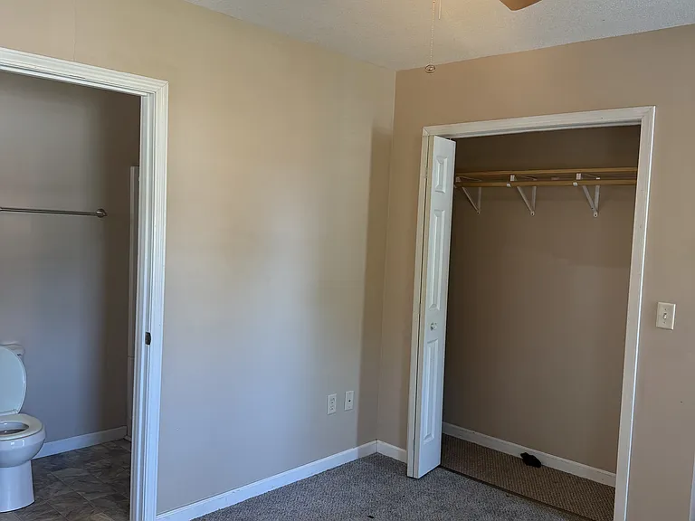 1056 N Main St #3 — Photo 3