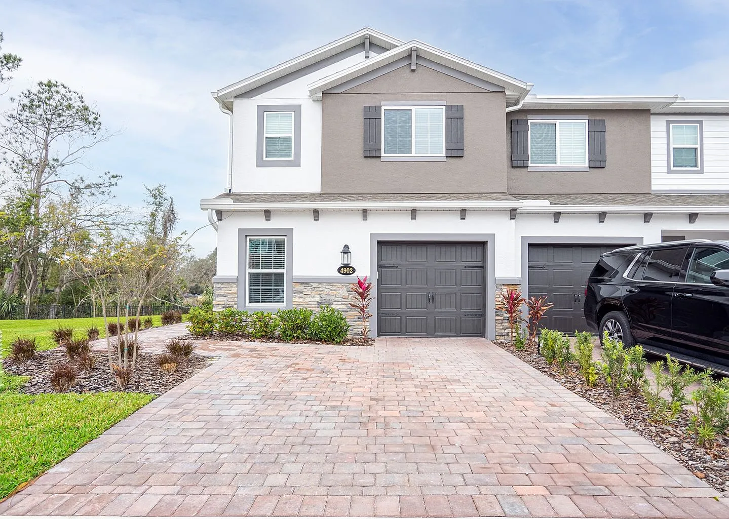 Spacious 4BR/3 Baths Townhome in Oviedo — Photo 4