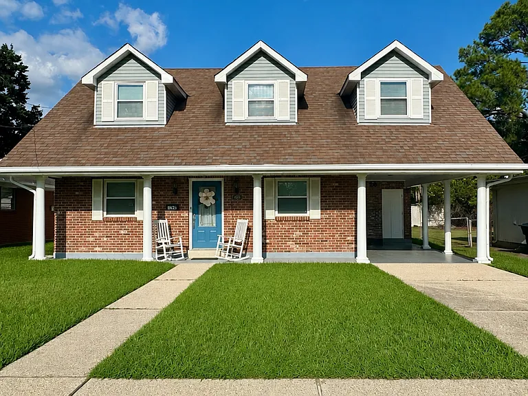 1423 Taft Park — Photo 1
