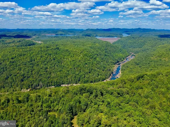 15 Gauley Ridge Rd, Mount Nebo, WV 26679