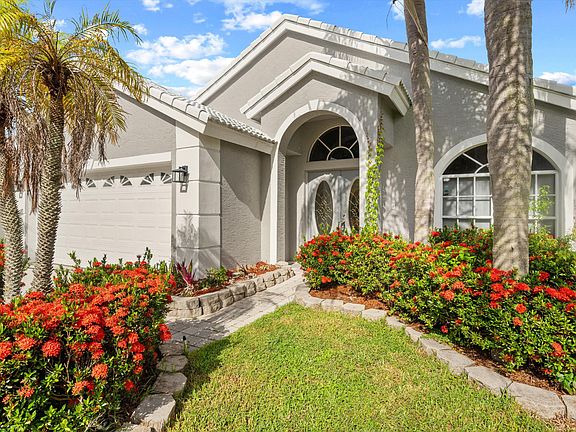 2nd image of 1851 Oak Berry Circle