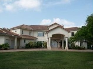 604 S Riverside Dr, Indialantic, FL 32903