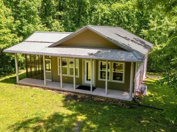 77 Sheppard Ln, Makanda, IL 62958