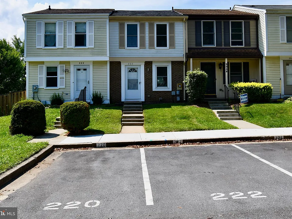 222 Canfield Ter