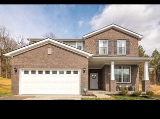 5611 Poplar Lakes Ln, Louisville, KY 40299