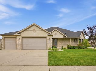 1780 Tuscarora Dr, Grove City, OH 43123