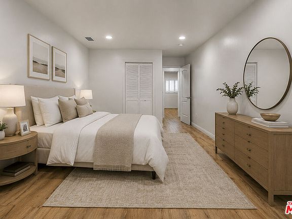 5th image of 4923 Burgoyne Ln