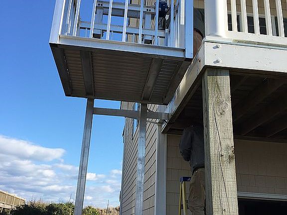 2nd image of 3022 Island Dr