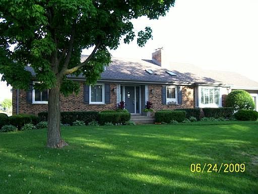 1st image of 2830 S Briarwood Dr E