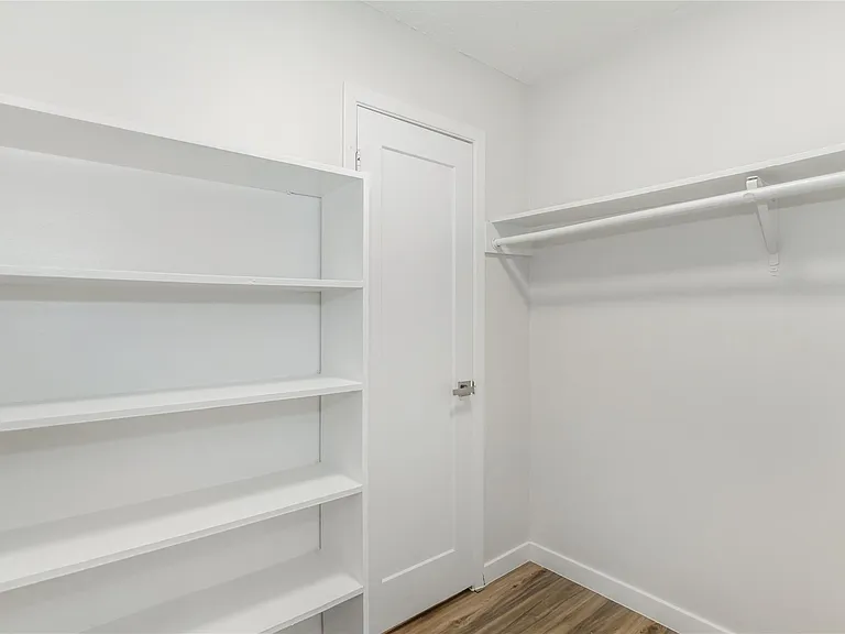 6008 N Lamar Blvd #204 — Photo 8
