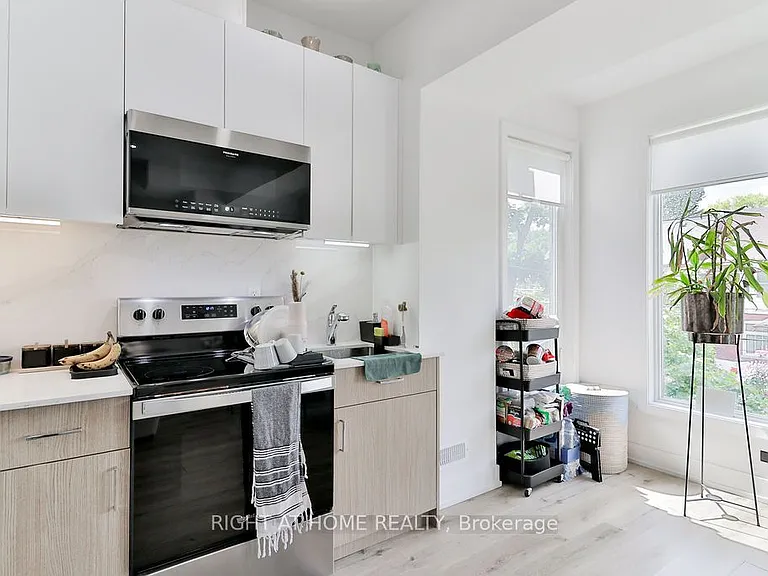 45 Brock Ave #2 — Photo 9