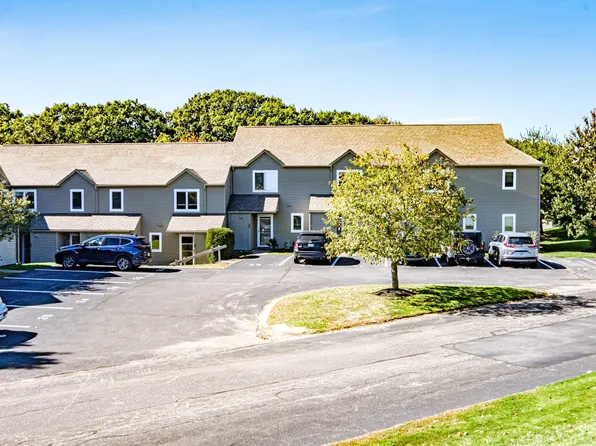 20 Back Cove Estate #20, Portland, ME 04103