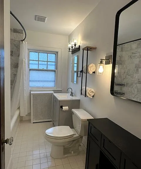 2433 Woodmere Dr — Photo 12