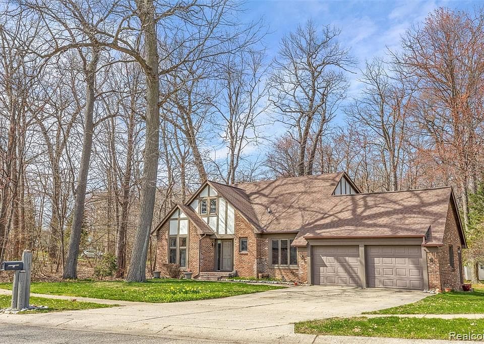 3017 Loon Lake Shores Rd, Waterford, MI 48329 Zillow