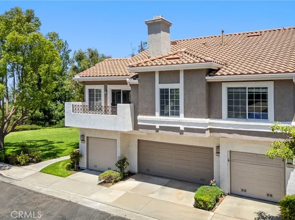 8031 E Sandstone Dr, Anaheim, CA 92808