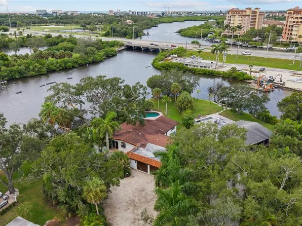 5381 PALOS VERDES DRIVE, SARASOTA, FL 34231