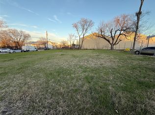 2210 Akron St, Dallas, TX 75212