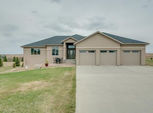 6536 Prairie Clover Pl, Bismarck, ND 58503