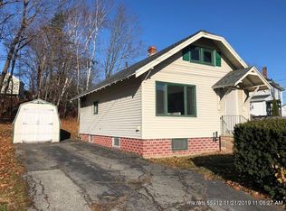 9 Broadview Ave, Auburn, ME 04210