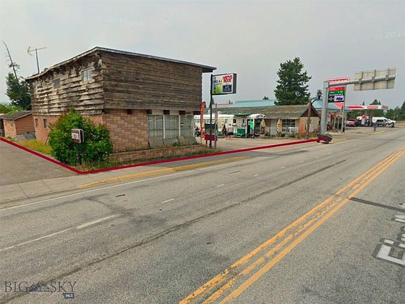4th image of 128 Firehole Ave