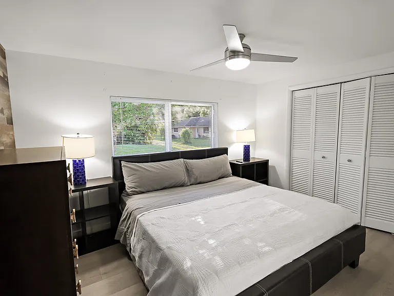 King Bed Bedroom