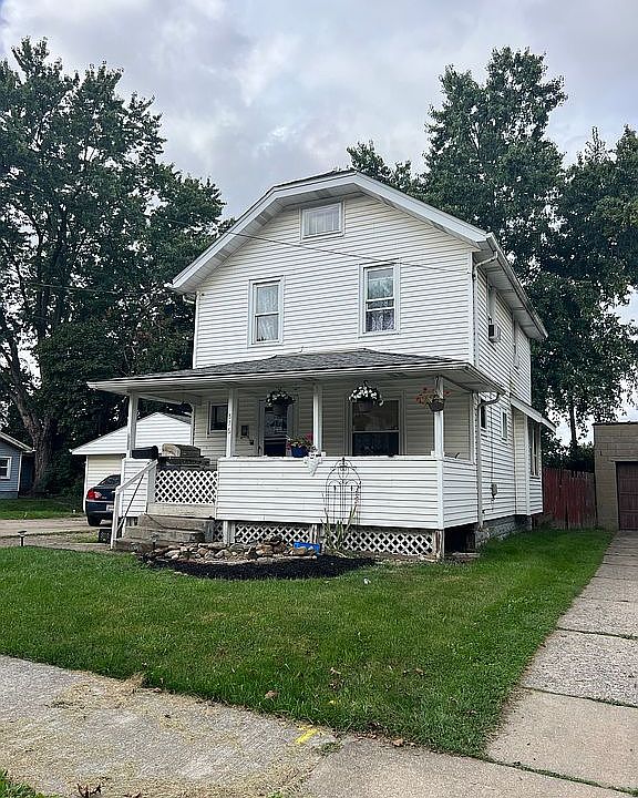 1st image of 576 Hedden Ave