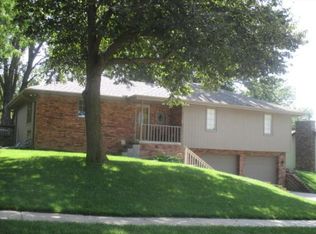 21519 Leavenworth Cir, Elkhorn, NE 68022