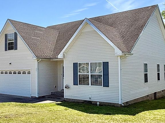 3rd image of 341 Chalet Cir