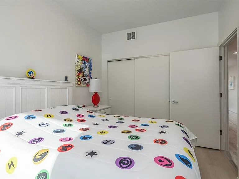 415 Island Way #402 — Photo 25