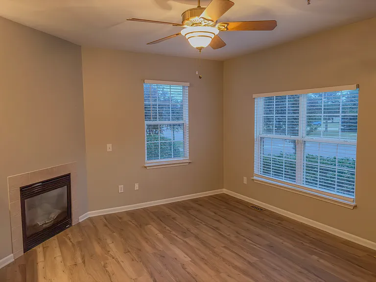 43127 Strand Dr — Photo 9