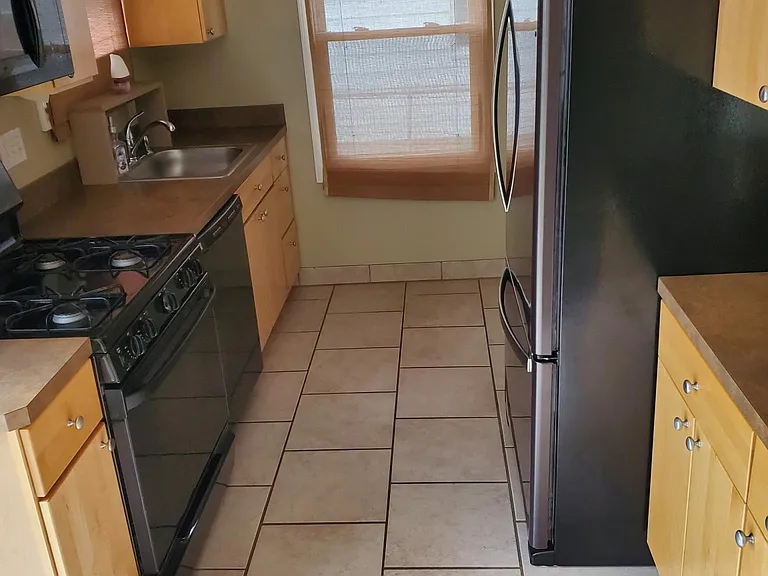 1611 Lander Rd — Photo 8