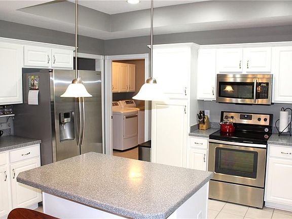 4th image of 6024 Estates Blvd