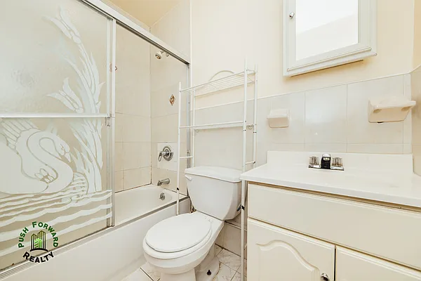 Rented by Pushing Forward Realty LLC | media 26