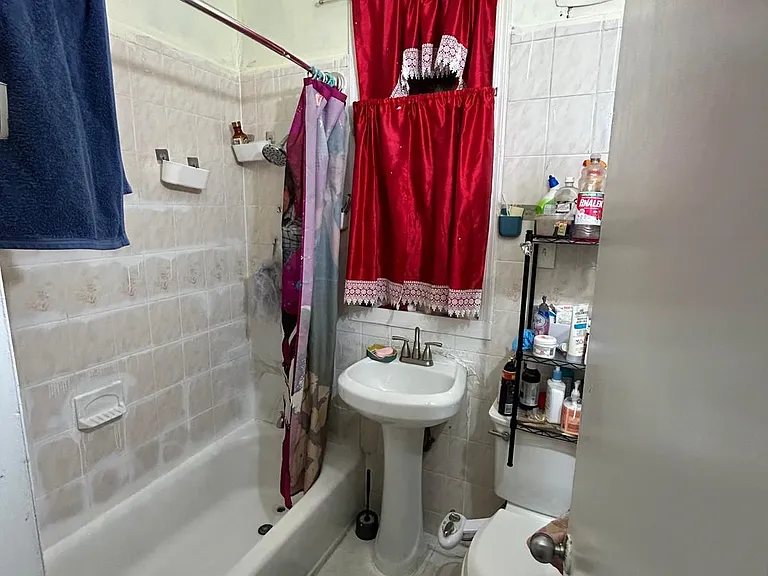 140 Sterling Ave #1 — Photo 8