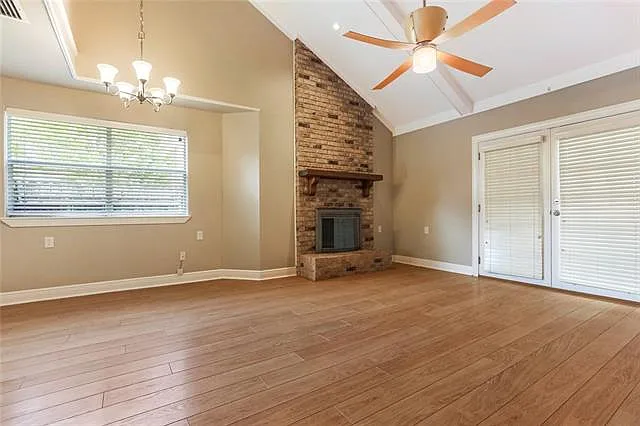 1725 Old Metairie Ln — Photo 9