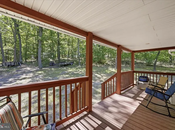 323 S Timber Ridge Rd, Cross Junction, VA 22625