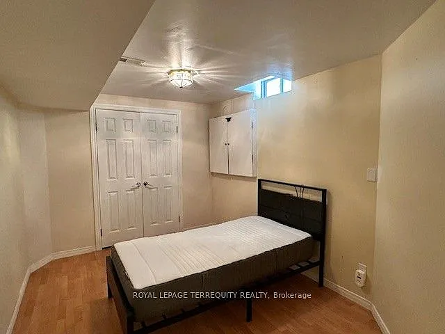 16 Royal Chapin Cres — Photo 16
