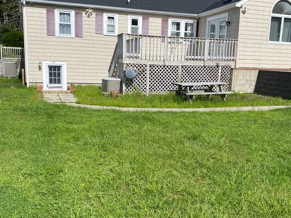 1115 Shootflying Hill Rd APT B