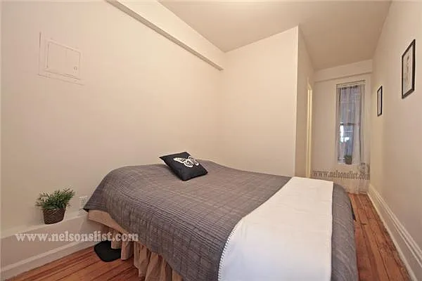 Rented by R New York | media 13