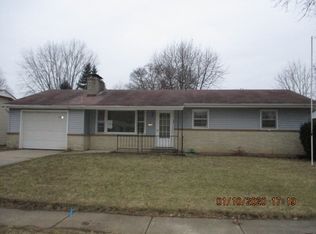 7714 Deerfield Rd, Loves Park, IL 61111