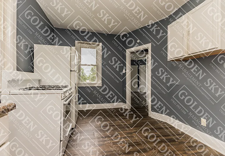 230 Kinsey St #4 — Photo 3