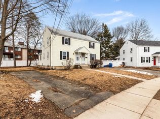26-28 Hamilton Rd, Wakefield, MA 01880