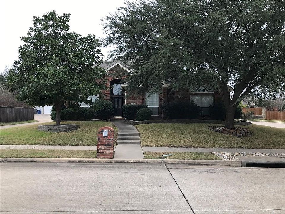 1st image of 313 Cordova Dr
