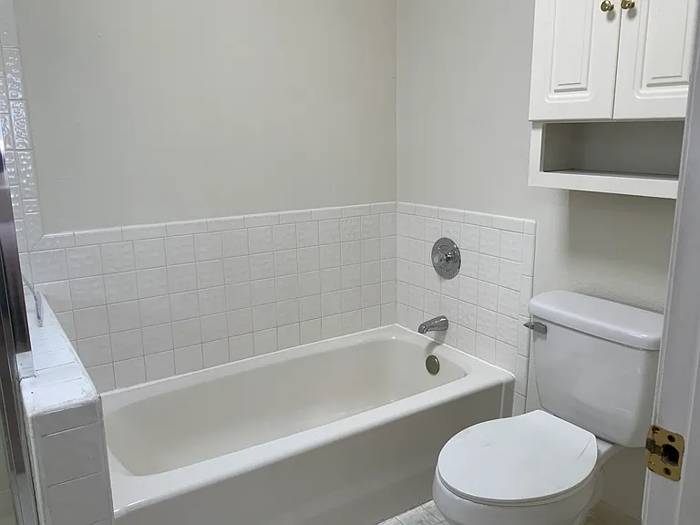 470 Acoma Blvd S #110 — Photo 18