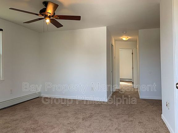 4th image of 719 Pembroke Ave #3